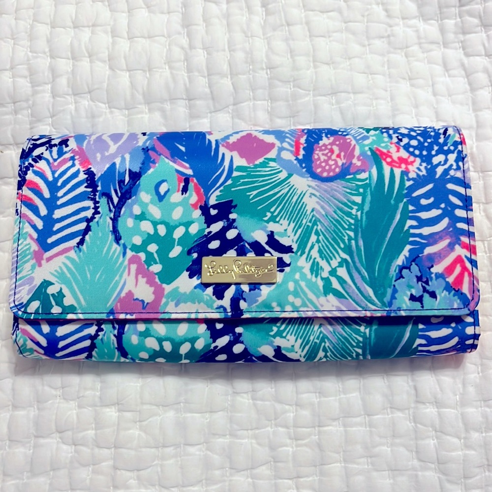 Lilly Pulitzer travel wallet and organizer